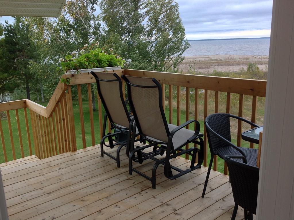 Domaine Sur Une Plage Saint-Félicien Exteriör bild